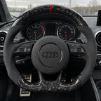 Option carbone forgé : aspect marbré à la place du tissage régulier, modèle Audi A3 8V