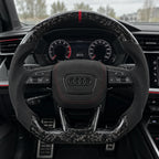 Option carbone forgé : aspect marbré à la place du tissage régulier, modèle Audi A3 8Y
