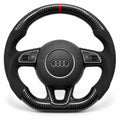 Volant carbone pour Audi A4 et A5 B8 vu de face, côtés en alcantara noir, repère rouge au sommet