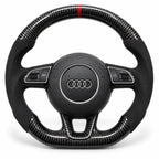 Volant carbone pour Audi A4 et A5 B8 vu de face, côtés en alcantara noir, repère rouge au sommet