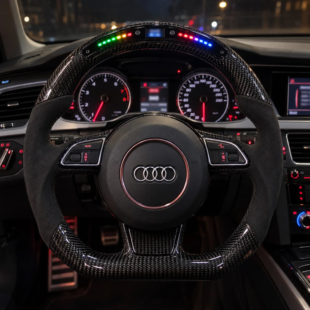 Option affichage LED intégrée au sommet de la couronne en carbone, modèle Audi A4 B8