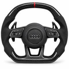 Volant carbone Audi A4, A5, RS4 et RS5 B9 en forme sportive : bas aplati et prise plus épaisse