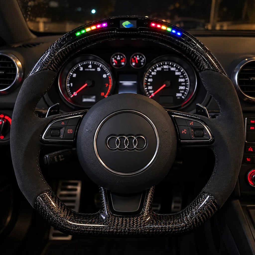 Option affichage LED intégrée au sommet de la couronne en carbone, modèle Audi TT 8J
