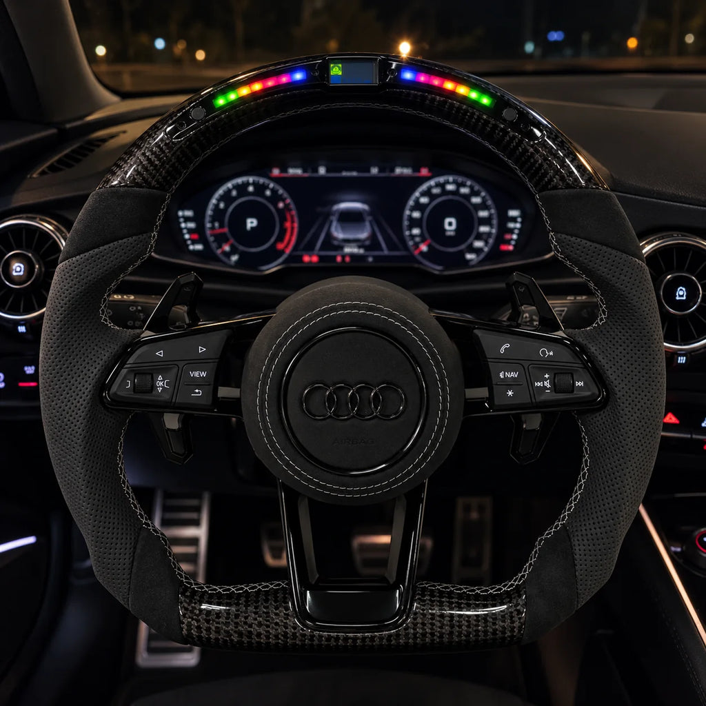 Option affichage LED intégrée au sommet de la couronne en carbone, Audi TT 8S