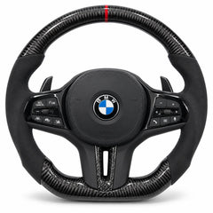 Volant carbone BMW Série 3, 5 et 1 (G20, G30, F40) en forme sportive : bas aplati et prise plus épaisse