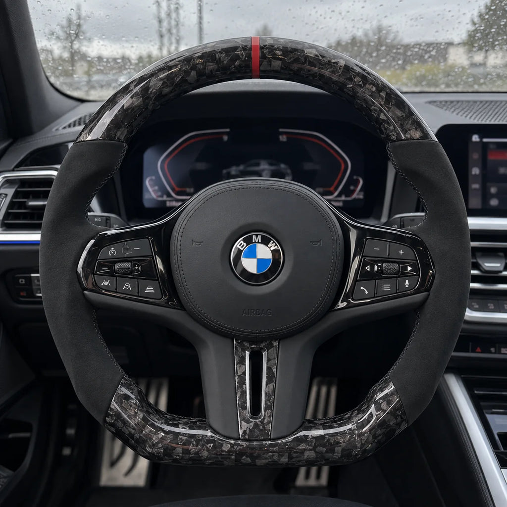 Option carbone forgé : aspect marbré à la place du tissage régulier, BMW G20