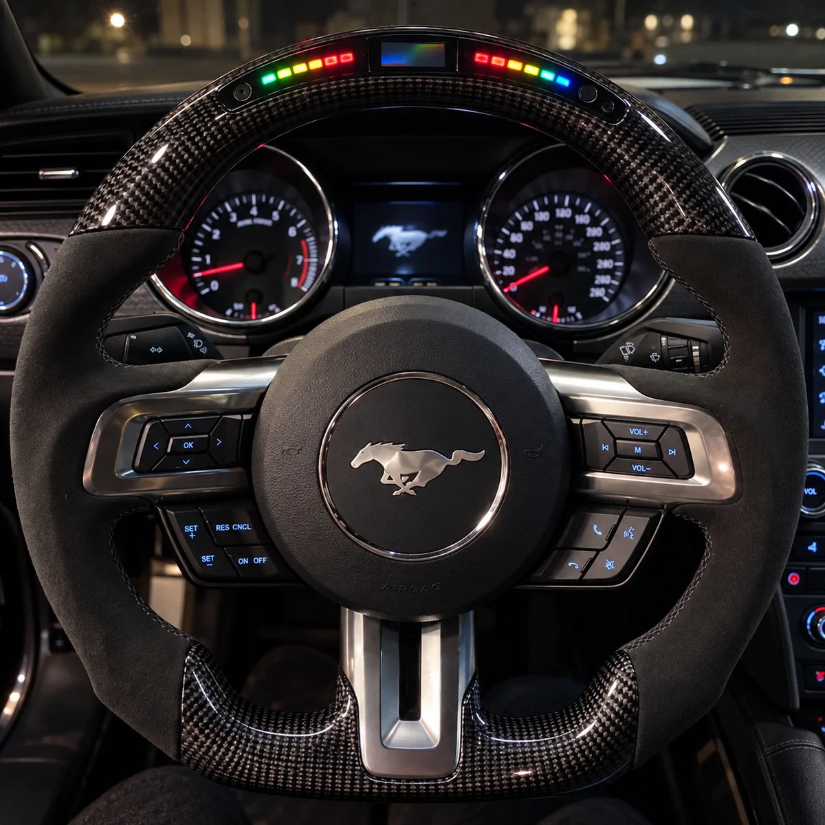Option affichage LED intégrée au sommet de la couronne en carbone, Mustang S550