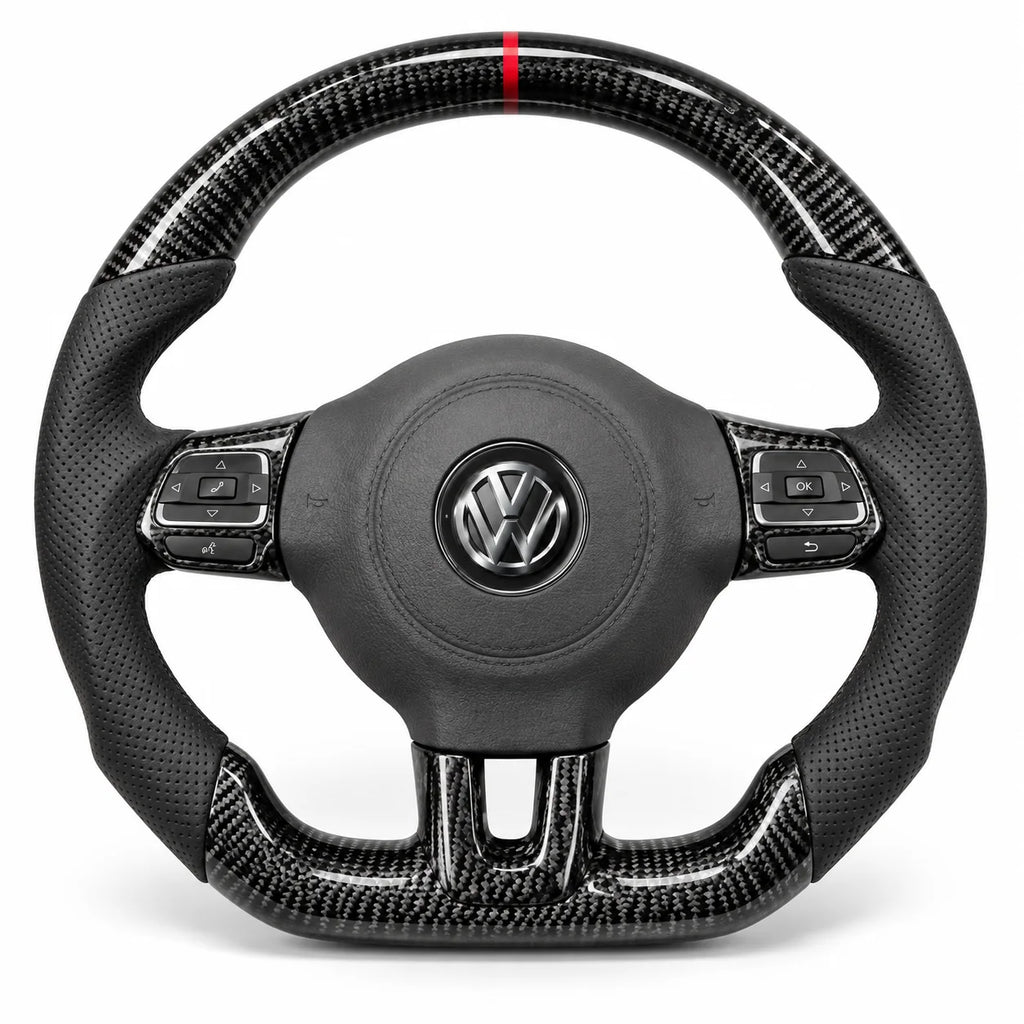 Version cuir perforé noir du même volant, haut et bas en carbone brillant, Golf 6 GTI