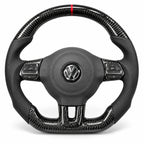 Version cuir perforé noir du même volant, haut et bas en carbone brillant, Golf 6 GTI