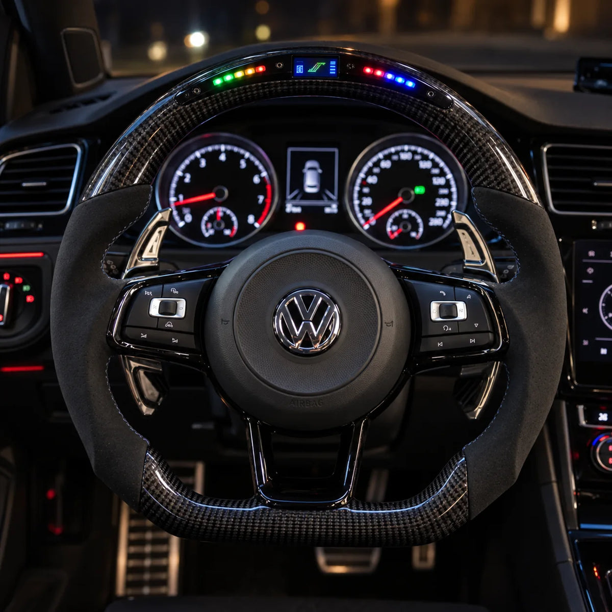 Option affichage LED intégrée au sommet de la couronne en carbone, Golf 7 GTI