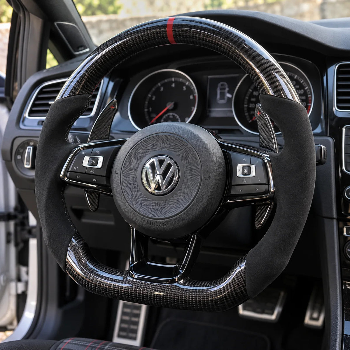 Option palettes de changement de vitesse fixées derrière les branches, modèle Golf 7 GTI