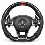 Version cuir lisse noir du même volant, haut et bas en carbone brillant, Mercedes Classe A W176 et Classe C W205 (palettes au volant en option, non comprises)