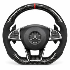 Volant carbone Mercedes Classe A W176 et Classe C W205 en forme sportive : bas aplati et prise plus épaisse