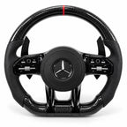 Version cuir perforé noir du même volant, haut et bas en carbone brillant, Mercedes W177 (palettes au volant en option, non comprises)