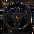 Option affichage LED intégrée au sommet de la couronne en carbone, modèle Porsche 911